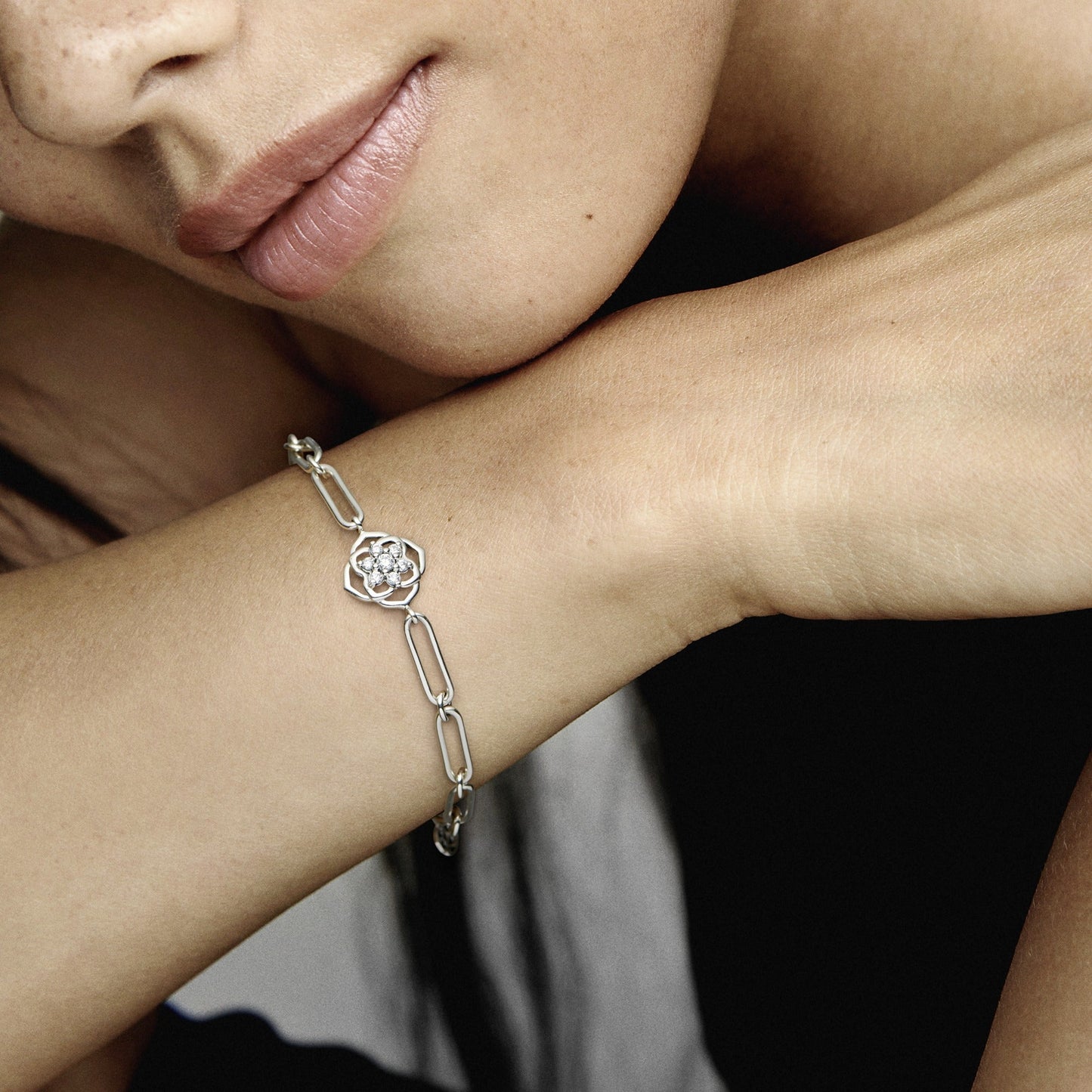 Pulseira Link Petalas de Rosa